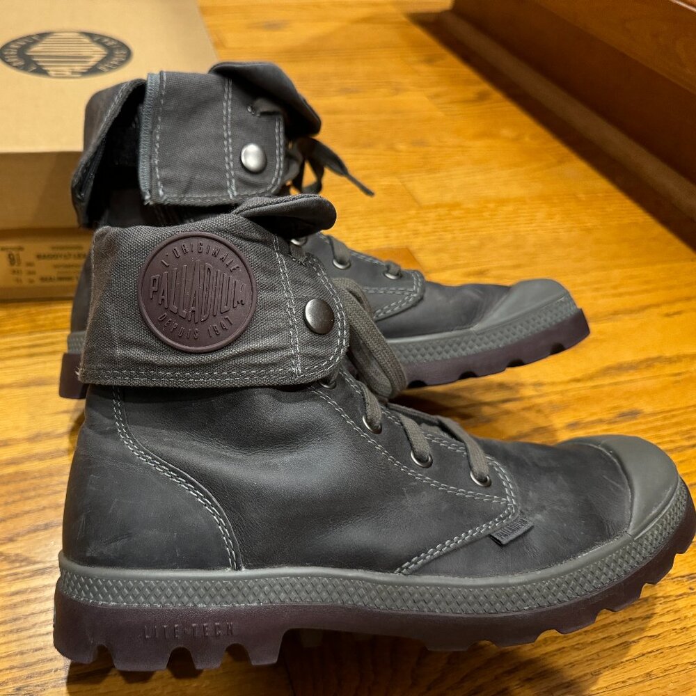 NWOT Palladium Baggy Leather/Canvas Fold Zip & Lace-up Seal Gray Hiking Boot 9.5